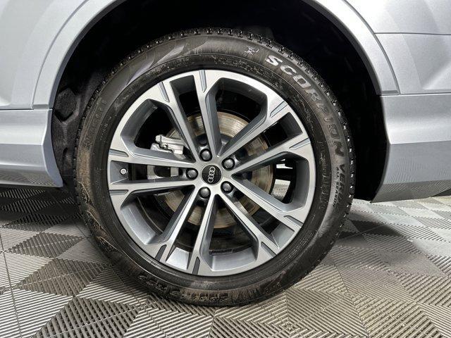 new 2025 Audi Q7 car, priced at $63,381