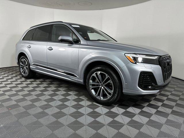 new 2025 Audi Q7 car, priced at $63,612
