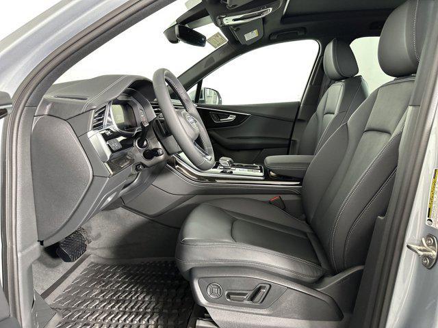 new 2025 Audi Q7 car, priced at $63,612