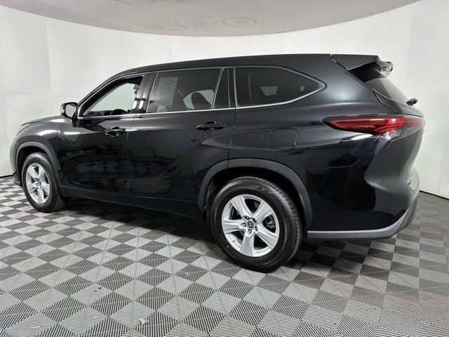 used 2021 Toyota Highlander car, priced at $27,487