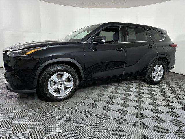 used 2021 Toyota Highlander car, priced at $27,487