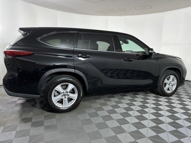 used 2021 Toyota Highlander car, priced at $27,487