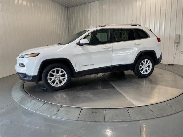 used 2016 Jeep Cherokee car, priced at $12,995