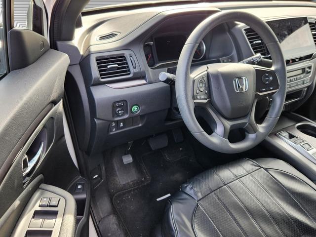 used 2022 Honda Pilot car, priced at $28,991