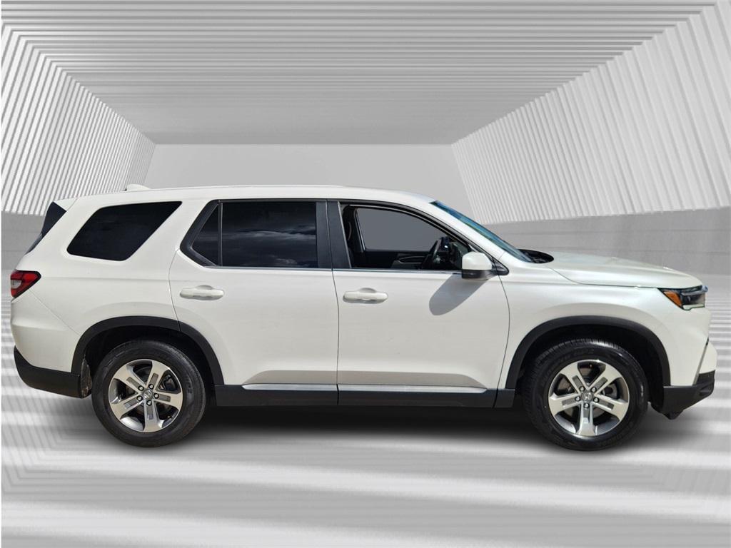 used 2023 Honda Pilot car, priced at $33,458