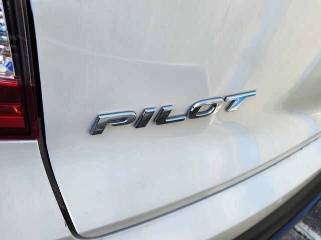 used 2022 Honda Pilot car, priced at $28,624