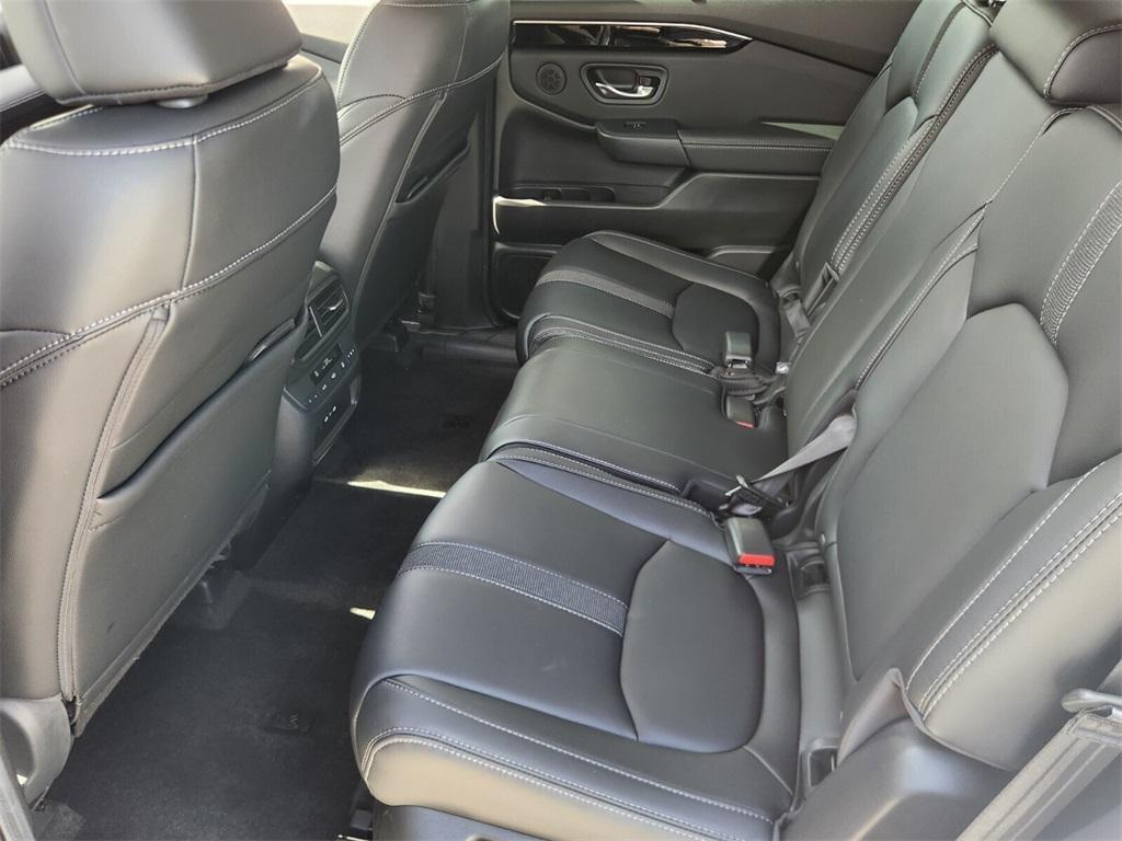 used 2024 Honda Pilot car, priced at $41,337