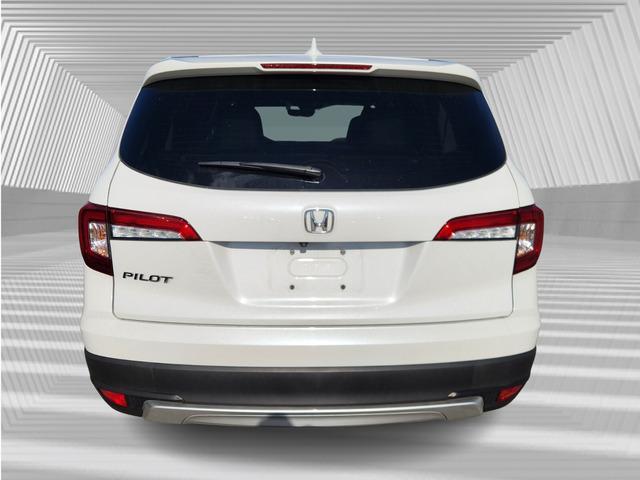 used 2021 Honda Pilot car, priced at $24,999