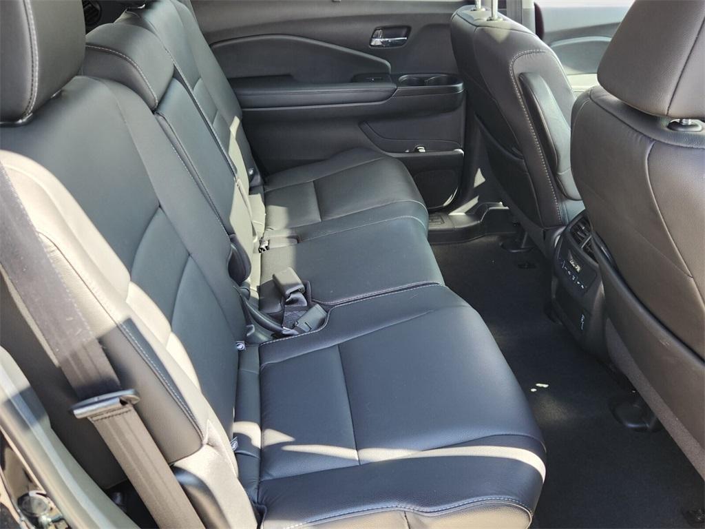 used 2021 Honda Pilot car, priced at $27,299