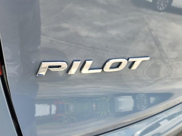 used 2022 Honda Pilot car, priced at $29,201