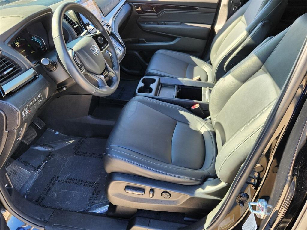 used 2024 Honda Odyssey car, priced at $42,020