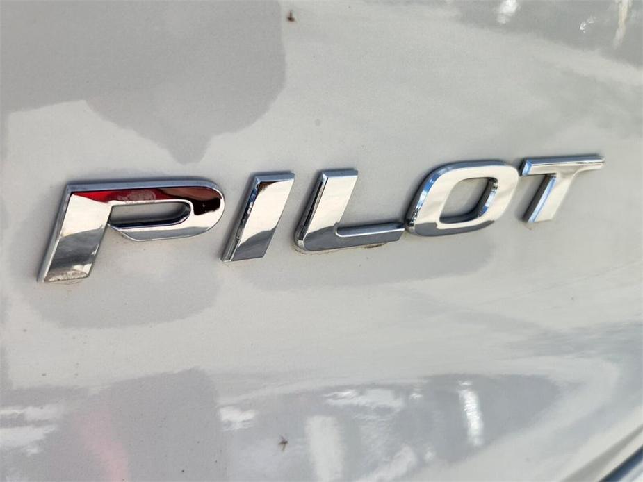 used 2022 Honda Pilot car, priced at $27,267