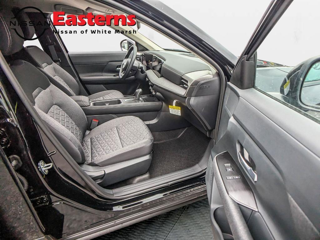 new 2025 Nissan Kicks car, priced at $23,484