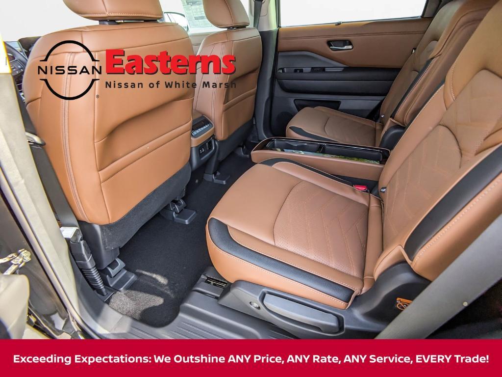new 2025 Nissan Pathfinder car, priced at $46,885