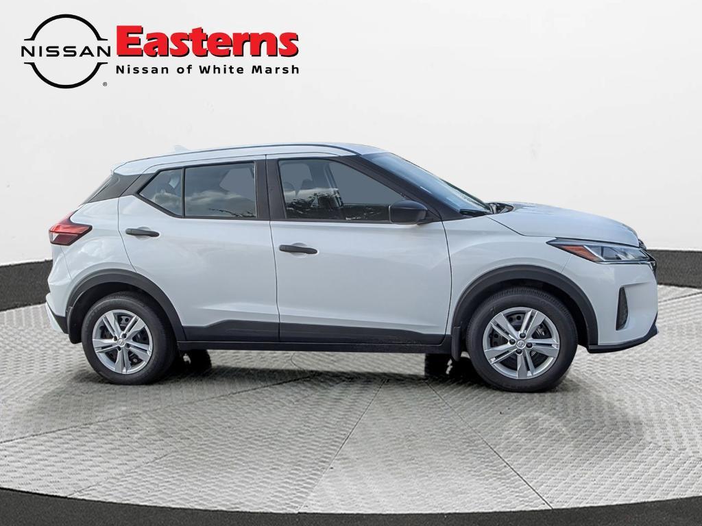 new 2025 Nissan Kicks Play car, priced at $21,814