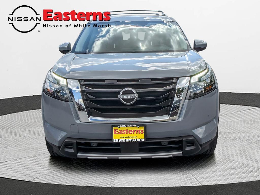 new 2025 Nissan Pathfinder car, priced at $46,017