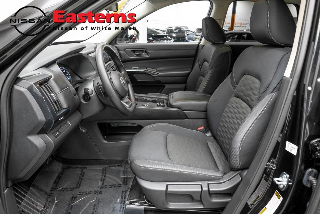 used 2025 Nissan Pathfinder car, priced at $33,990