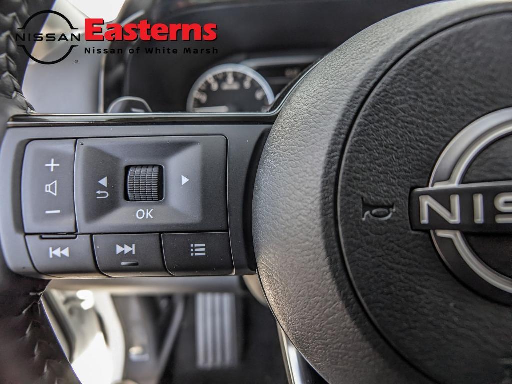 new 2025 Nissan Pathfinder car, priced at $38,127