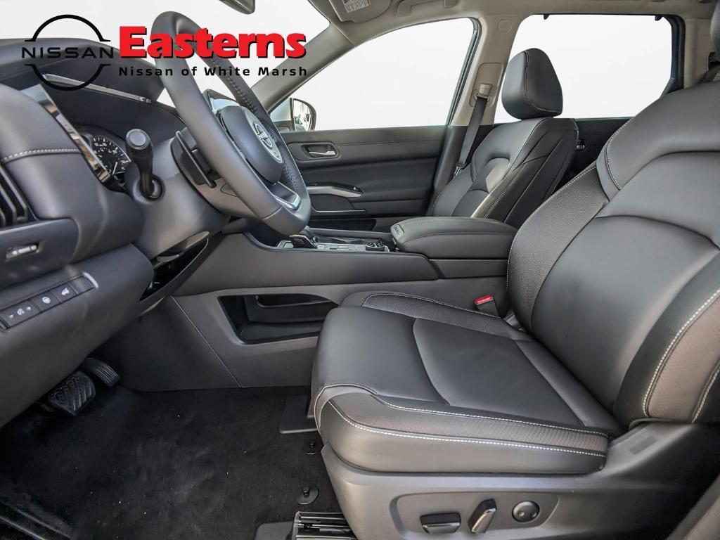 new 2025 Nissan Pathfinder car, priced at $38,127