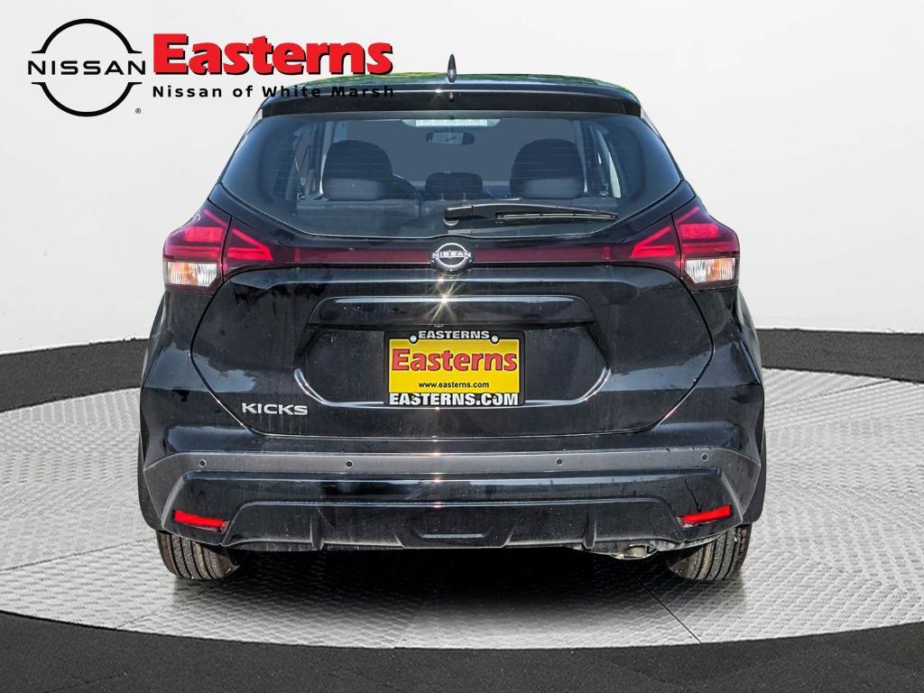 new 2025 Nissan Kicks Play car, priced at $21,720