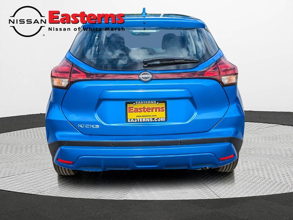 new 2025 Nissan Kicks Play car, priced at $21,304