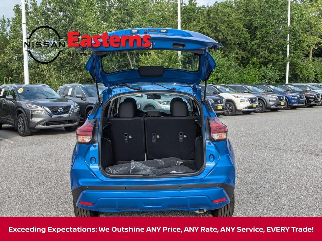 new 2025 Nissan Kicks Play car, priced at $21,304