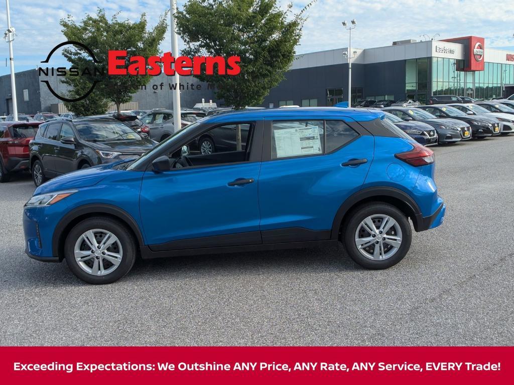 new 2025 Nissan Kicks Play car, priced at $21,304