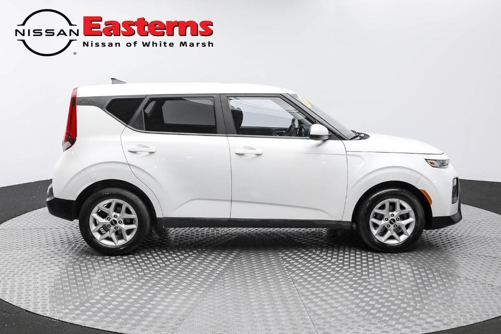 used 2022 Kia Soul car, priced at $16,490
