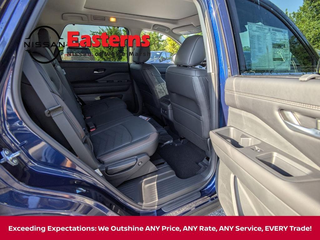 new 2025 Nissan Pathfinder car, priced at $45,695
