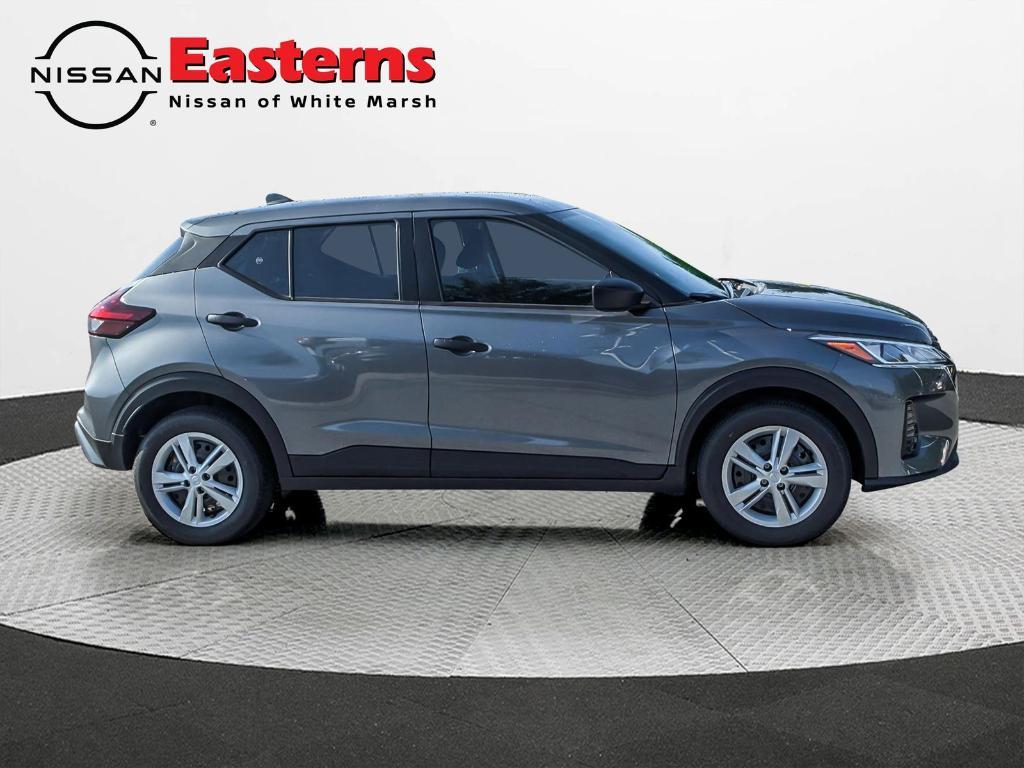 new 2025 Nissan Kicks Play car, priced at $21,304