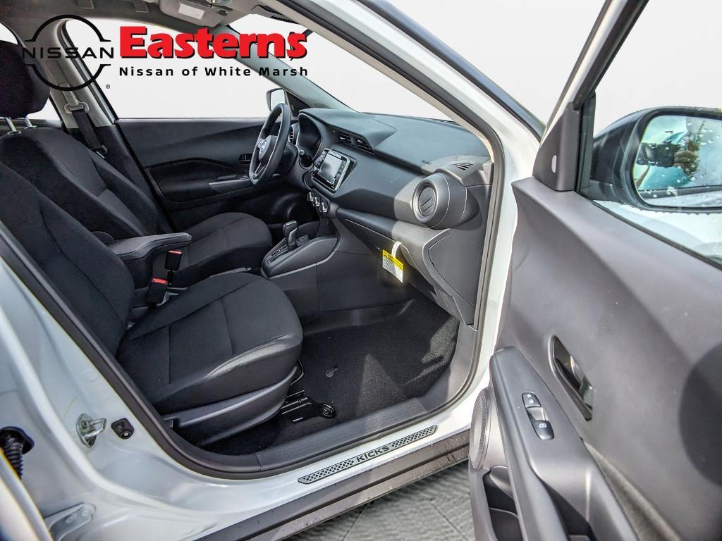 new 2025 Nissan Kicks Play car, priced at $21,814