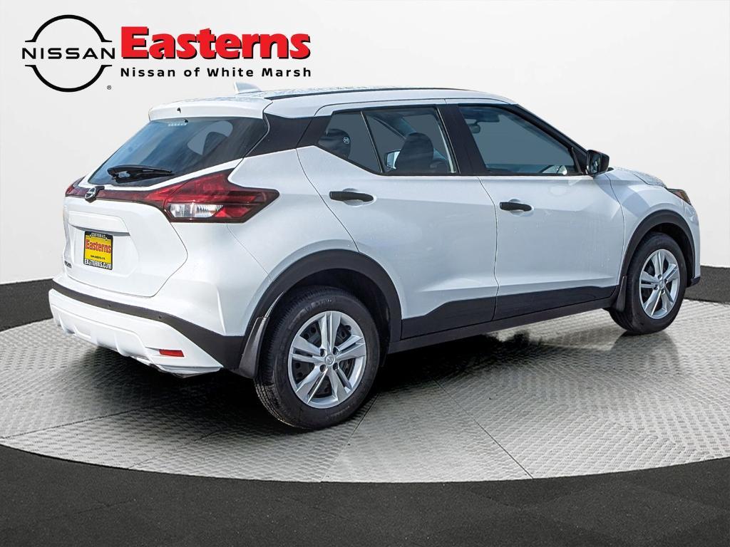 new 2025 Nissan Kicks Play car, priced at $21,814