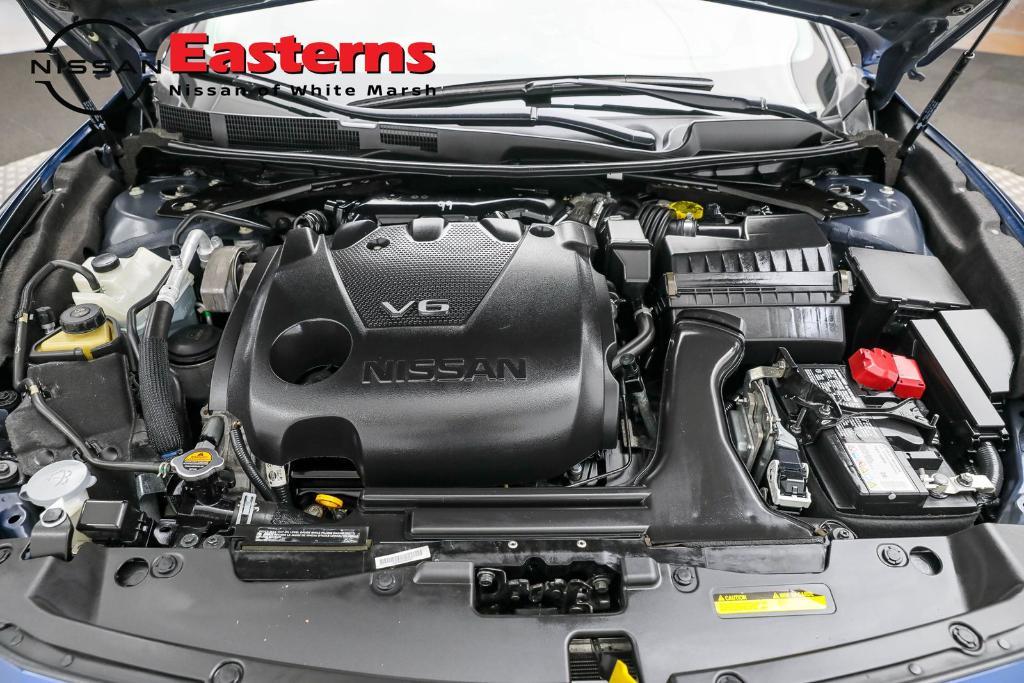 used 2023 Nissan Maxima car