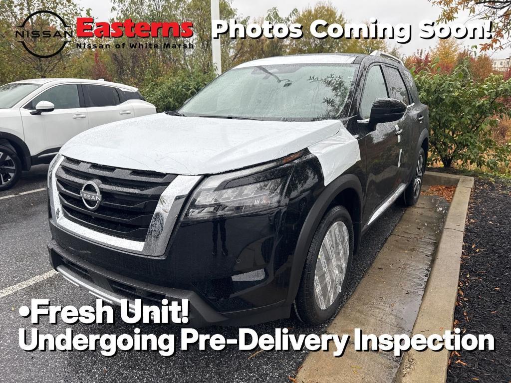 new 2025 Nissan Pathfinder car, priced at $44,636