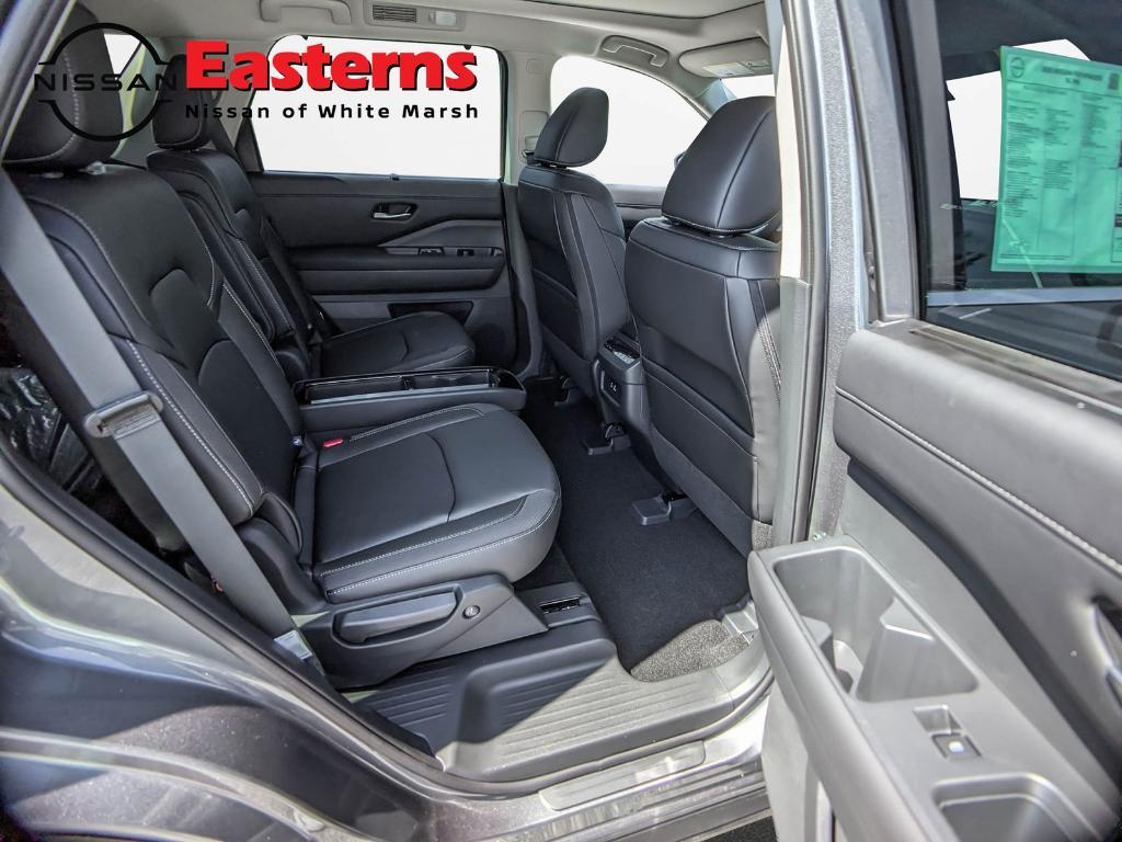 new 2025 Nissan Pathfinder car, priced at $37,830