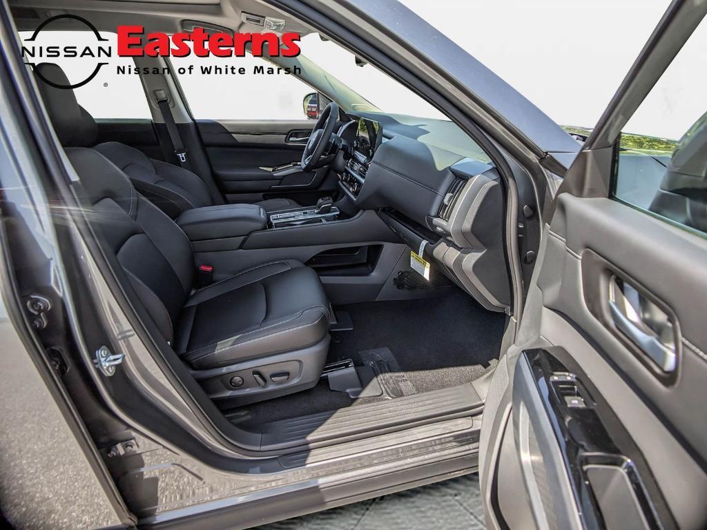 new 2025 Nissan Pathfinder car, priced at $37,830