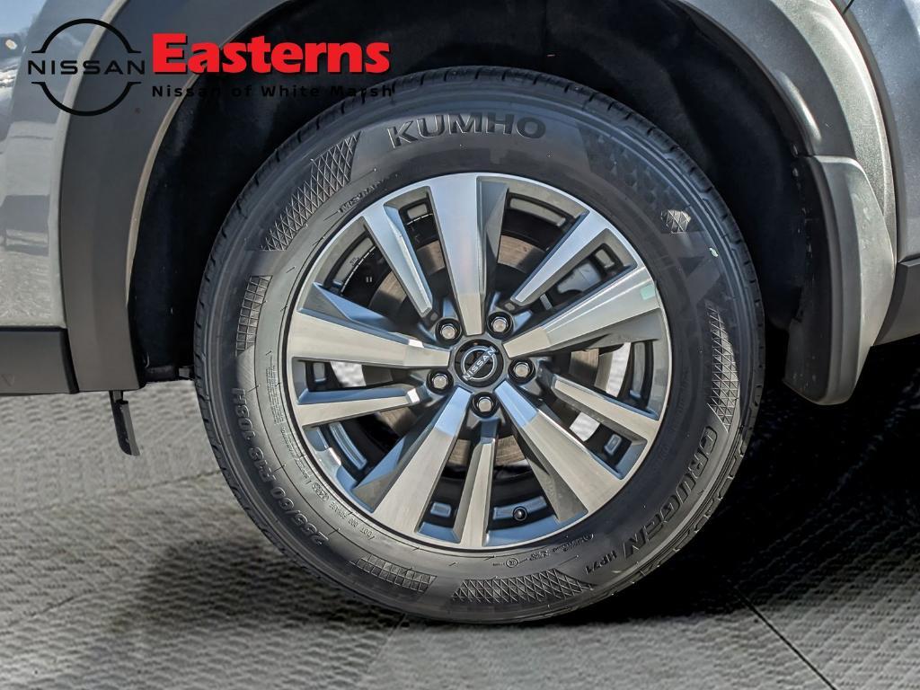 new 2025 Nissan Pathfinder car, priced at $37,186