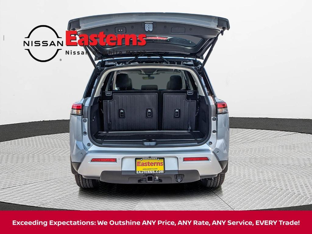 new 2025 Nissan Pathfinder car, priced at $46,365