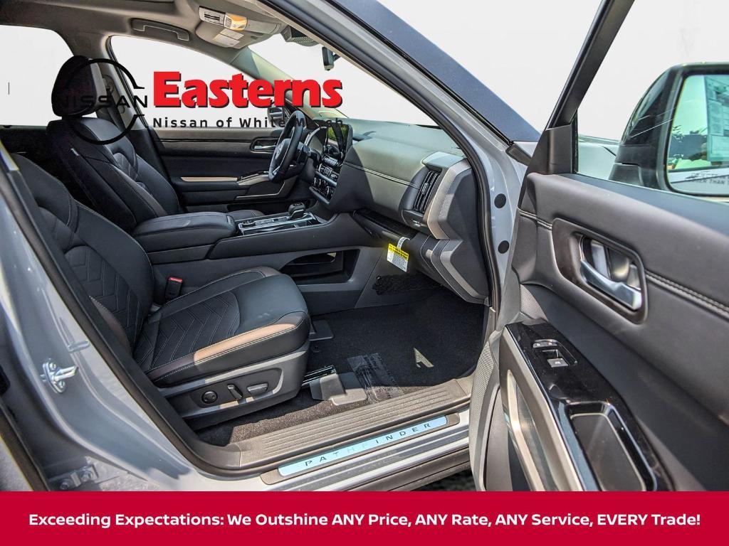 new 2025 Nissan Pathfinder car, priced at $46,365