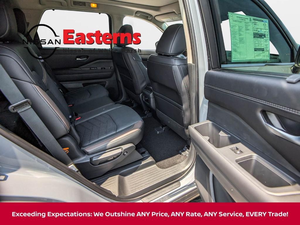 new 2025 Nissan Pathfinder car, priced at $46,365
