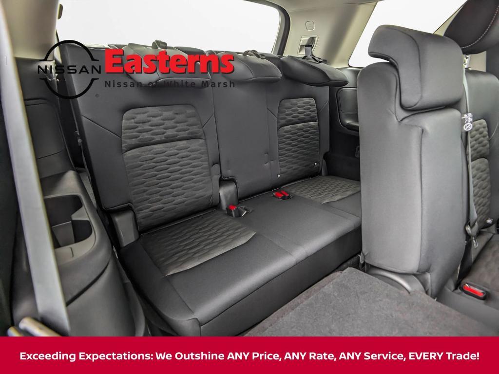 new 2025 Nissan Pathfinder car, priced at $33,513