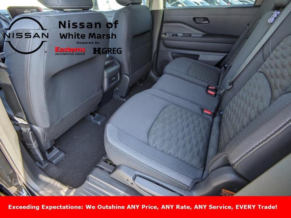 new 2024 Nissan Pathfinder car, priced at $38,010