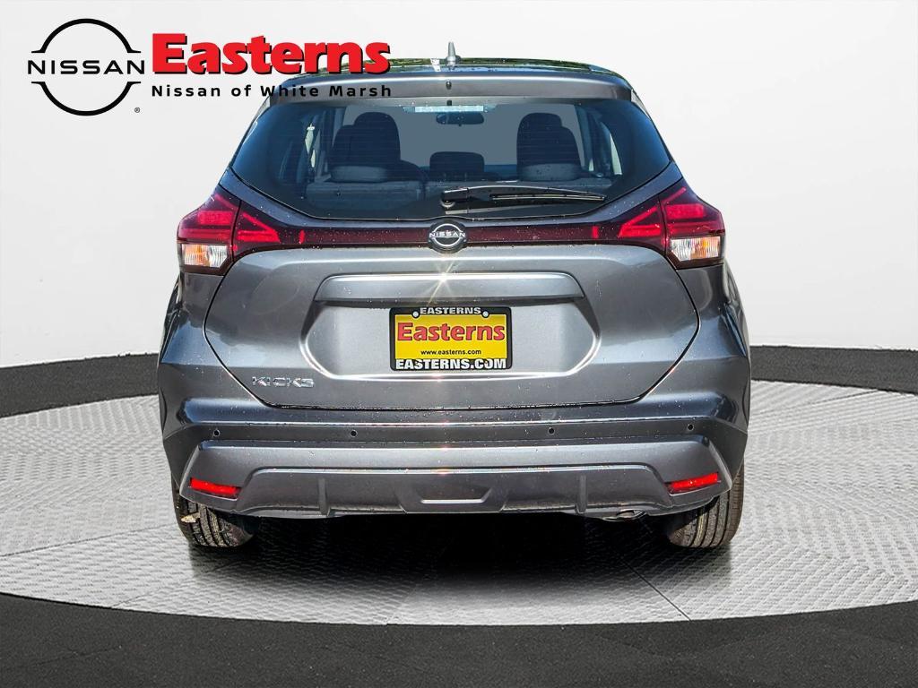 new 2025 Nissan Kicks Play car, priced at $21,304