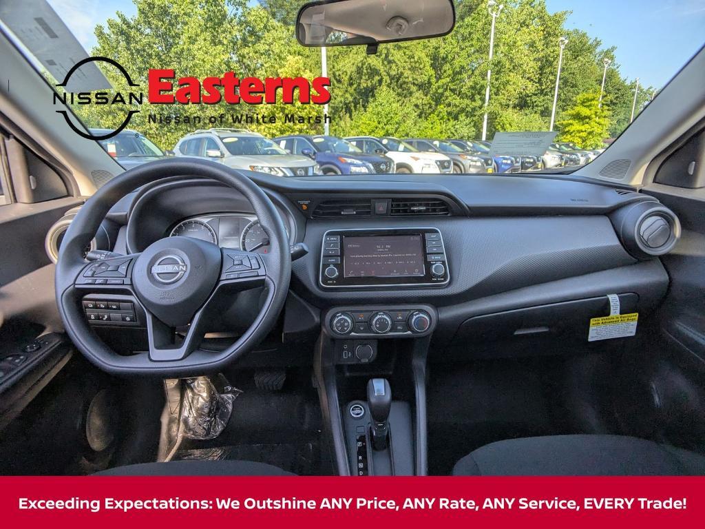 new 2025 Nissan Kicks Play car, priced at $21,304
