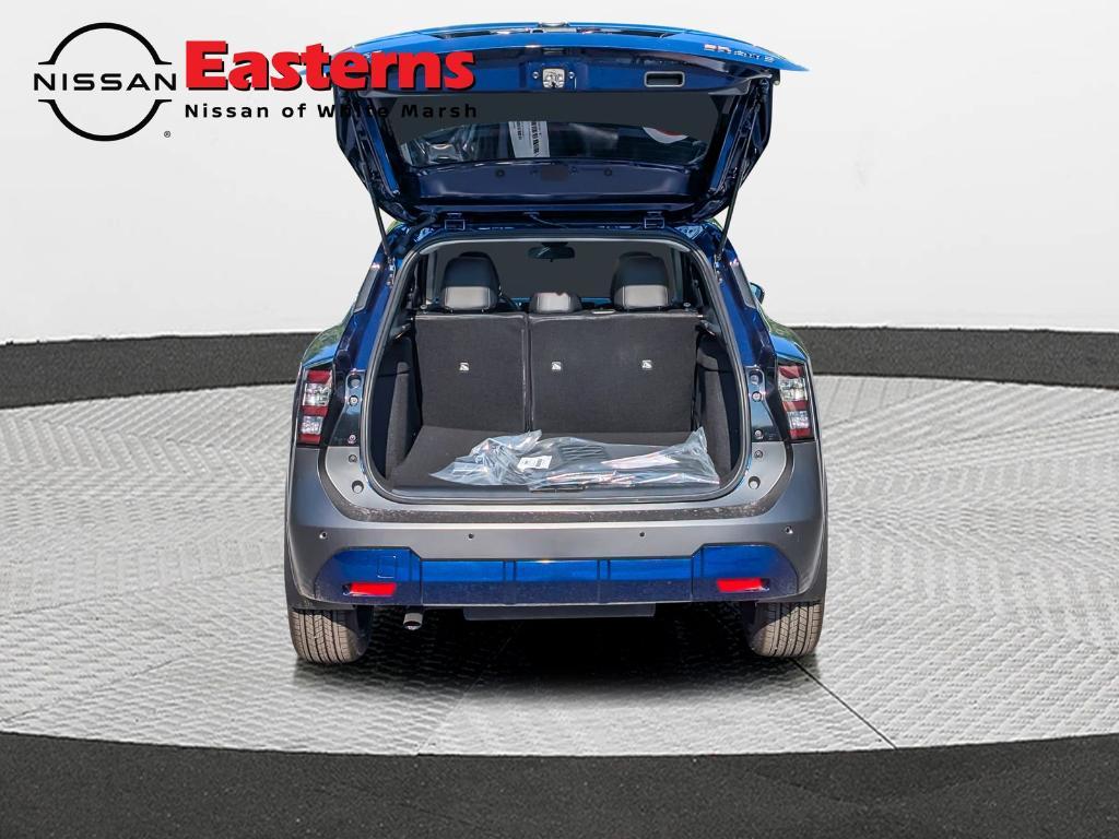 new 2025 Nissan Kicks car, priced at $28,728
