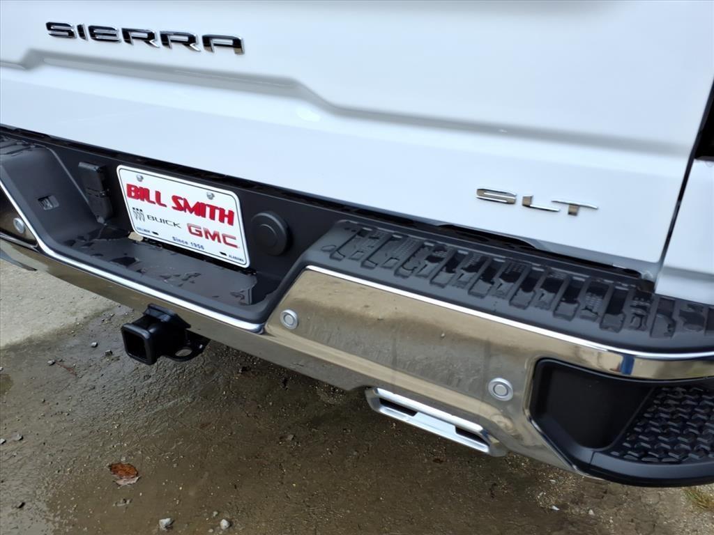 new 2026 GMC Sierra 1500 car, priced at $57,925