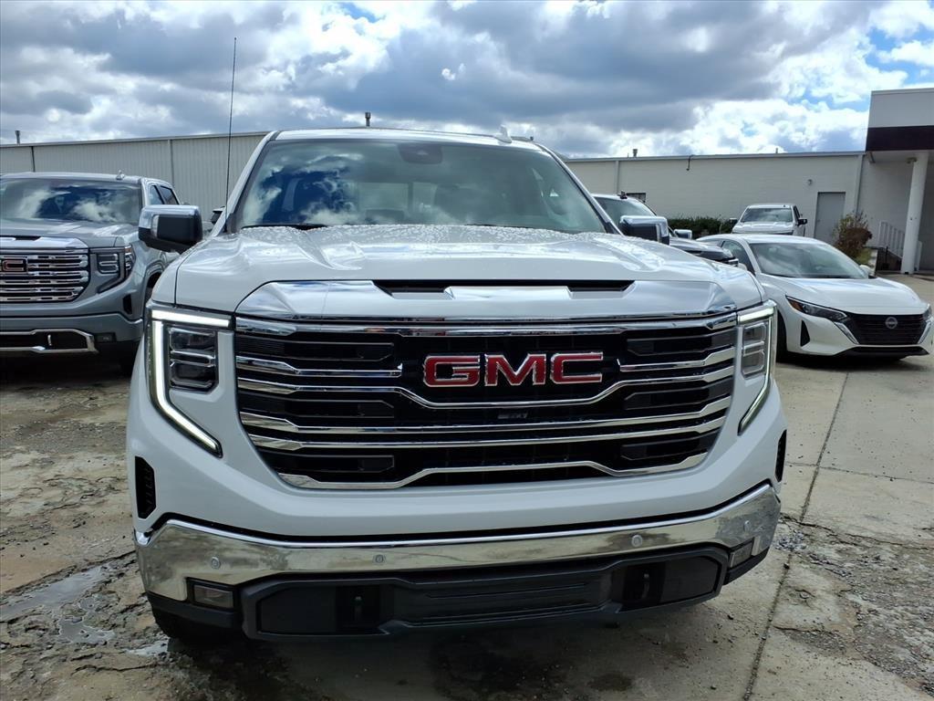 new 2026 GMC Sierra 1500 car, priced at $57,925
