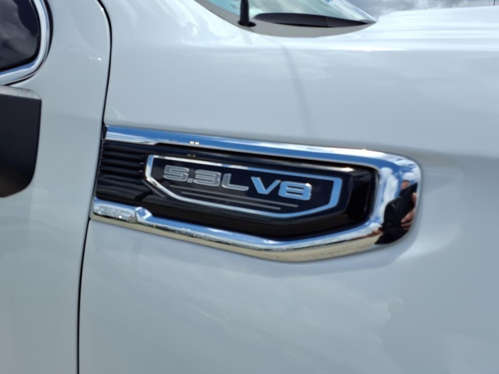 new 2025 GMC Sierra 1500 car, priced at $58,565