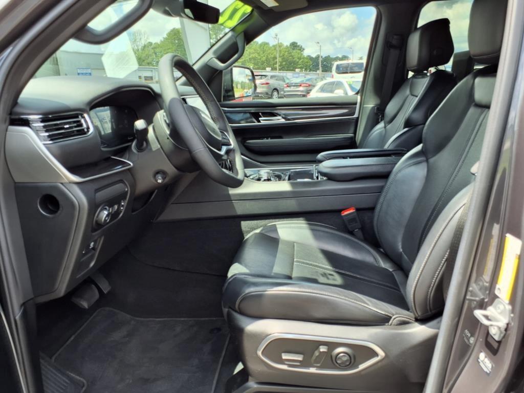 used 2022 Jeep Wagoneer car, priced at $32,641