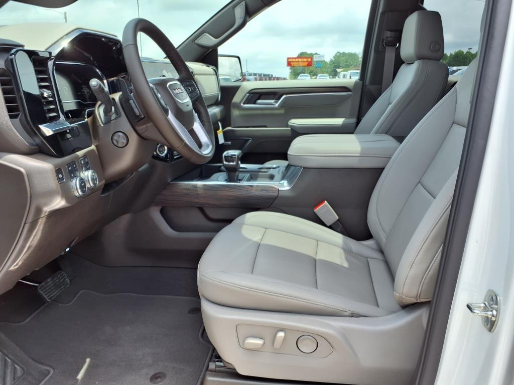 new 2025 GMC Sierra 1500 car